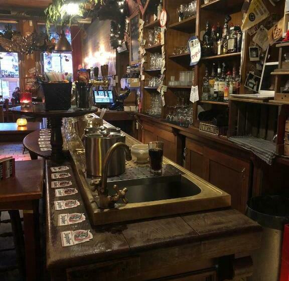 ホテル Slapen Bij Café De Concurrent