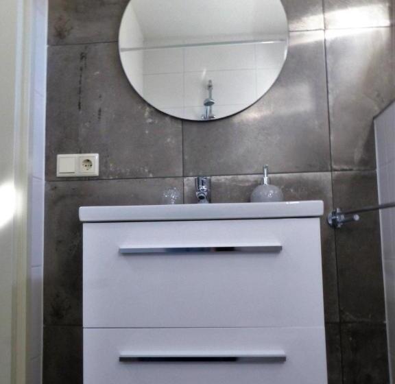 بنسيون B&b Ut Kantuurke