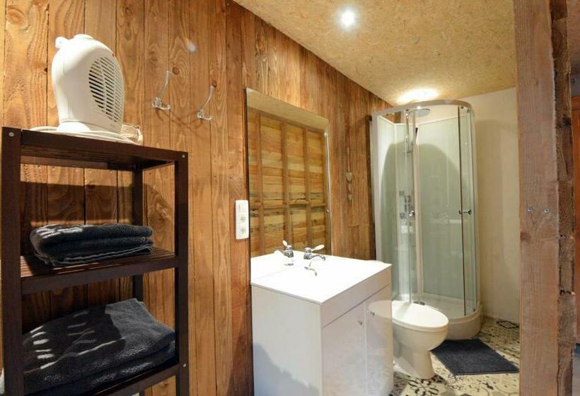 بنسيون L Eglantine