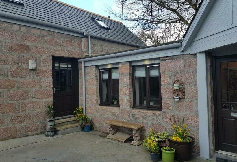 펜션 The Smiddy Suite