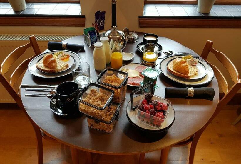 펜션 The Smiddy Suite