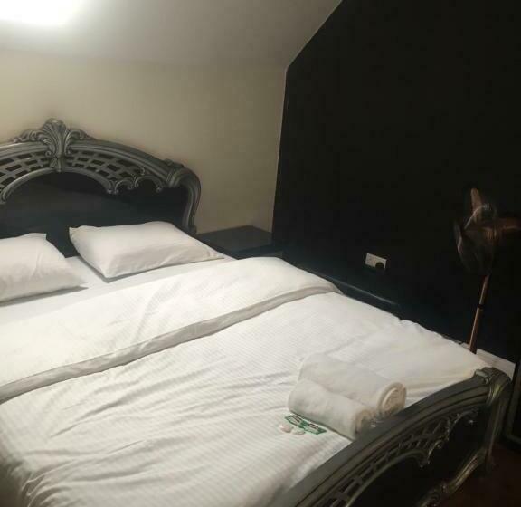 Пансион Benjamin Guest House