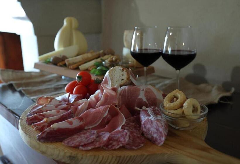 مبيت وإفطار La Cascina Nel Bosco