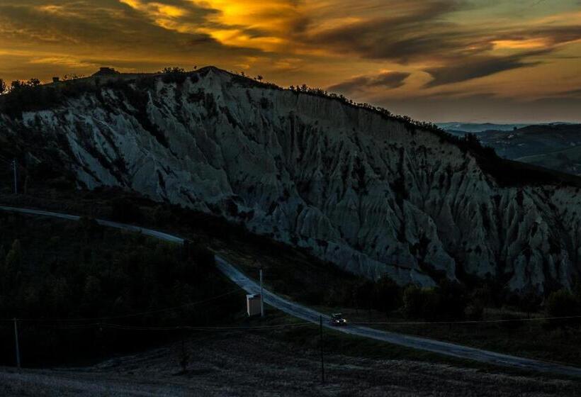 호텔 Agriturismo Terra Dei Falchi