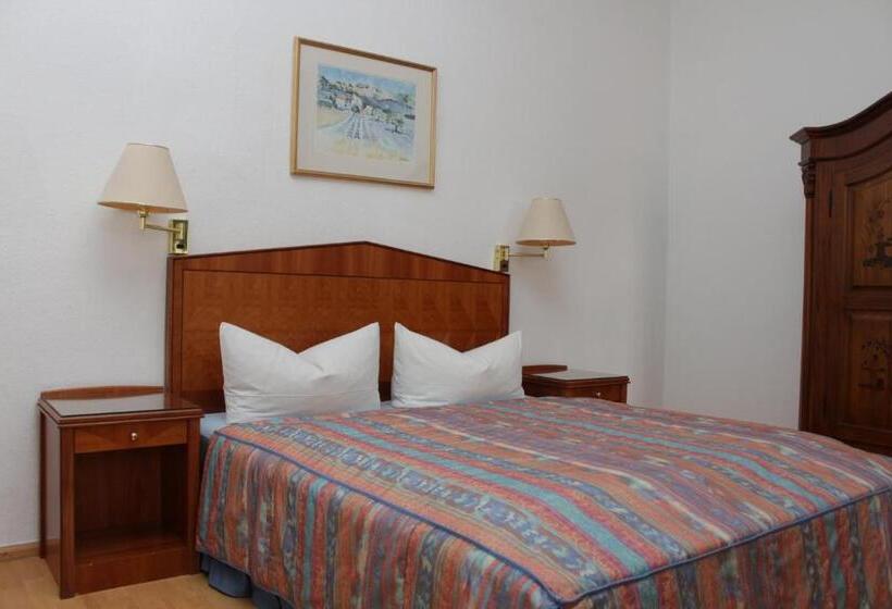 Pensão Weinkeller Wölk