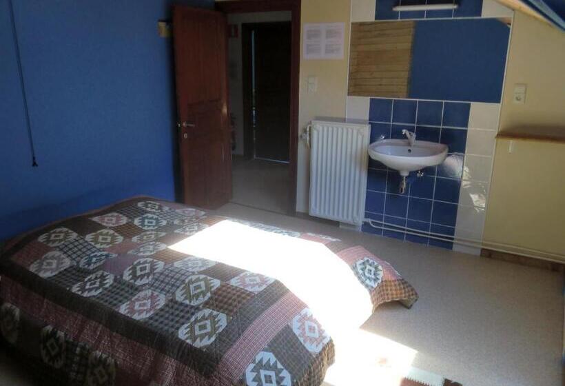 مبيت وإفطار Chambres D Hôtes Des Ardennes