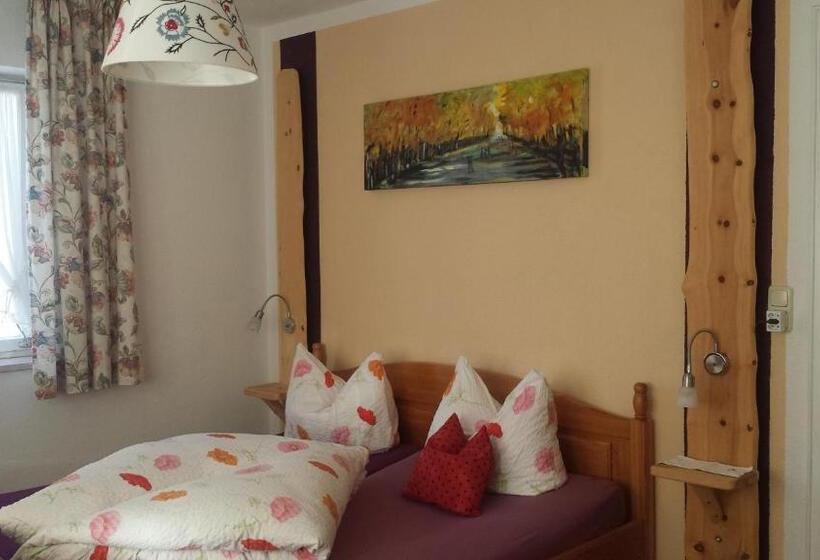 Пансион Ferienwohnungen Berghof