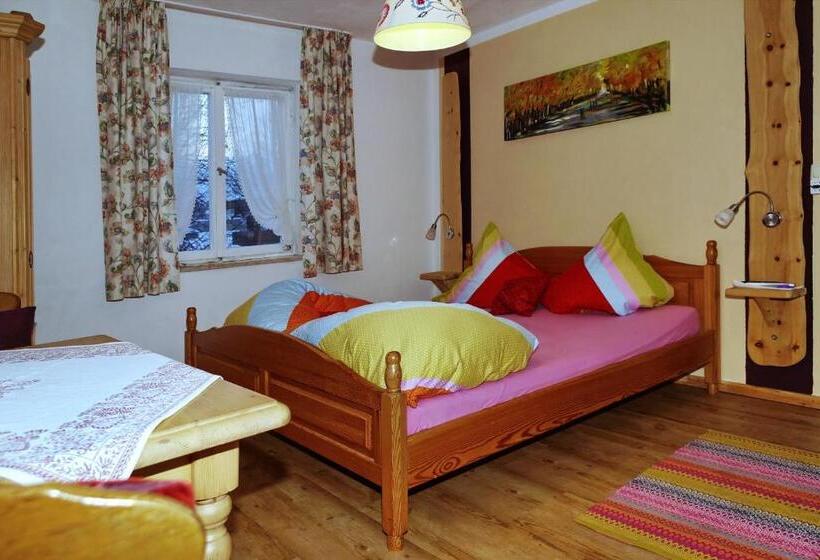 Пансион Ferienwohnungen Berghof