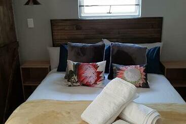 تختخواب و صبحانه Oppermans Villa