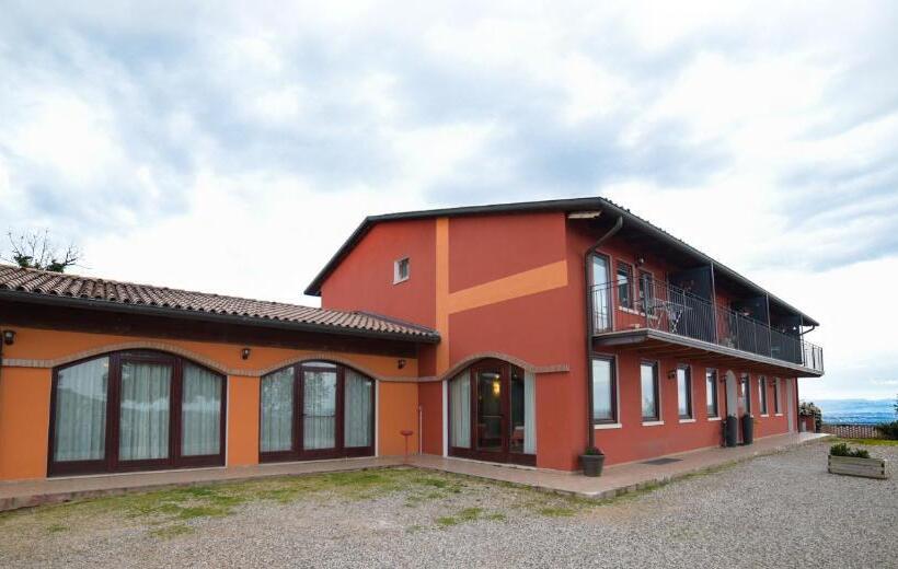 בית מלון כפרי Agriturismo La Preara