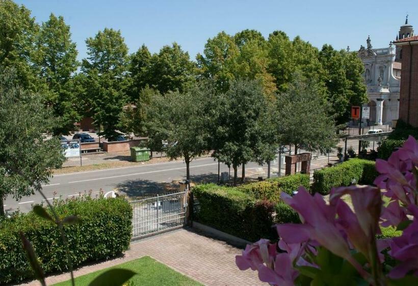 بنسيون La Casa Di Tino