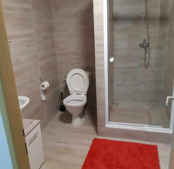 פנסיון Penzion Quattro