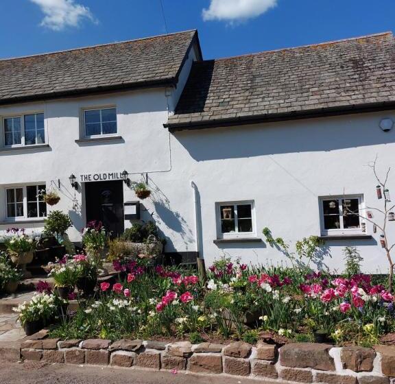 住宿加早餐  The Millers Cottage