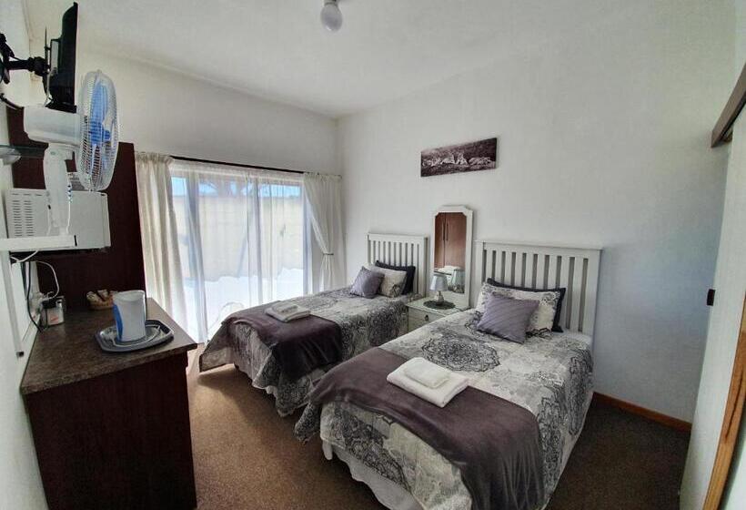 פנסיון Karoo View Guesthouse Cradock