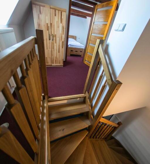 پانسیون Penzion U Kapitána