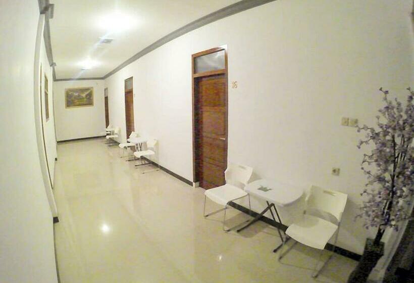 פנסיון Amaryllis Guesthouse Syariah