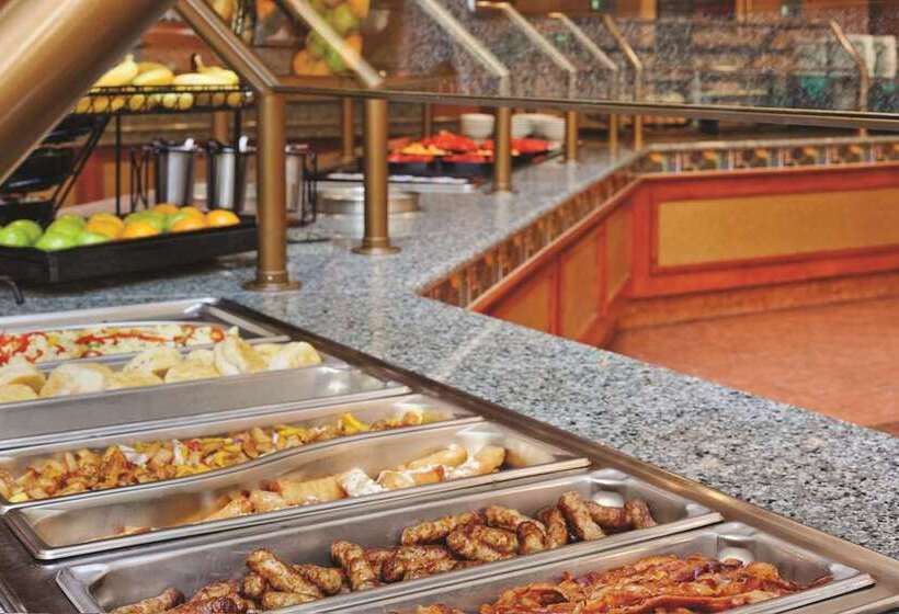 فندق Embassy Suites By Hilton At Hot Springs Convention Center