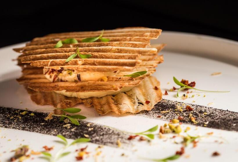 هتل Andronis Boutique