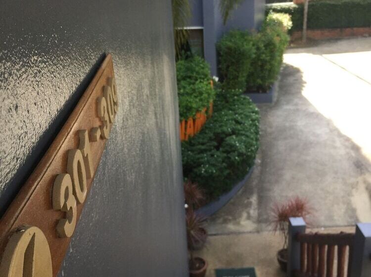 هتل Aonang Village Resort