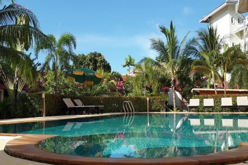 هتل Dome Resort Sha Plus