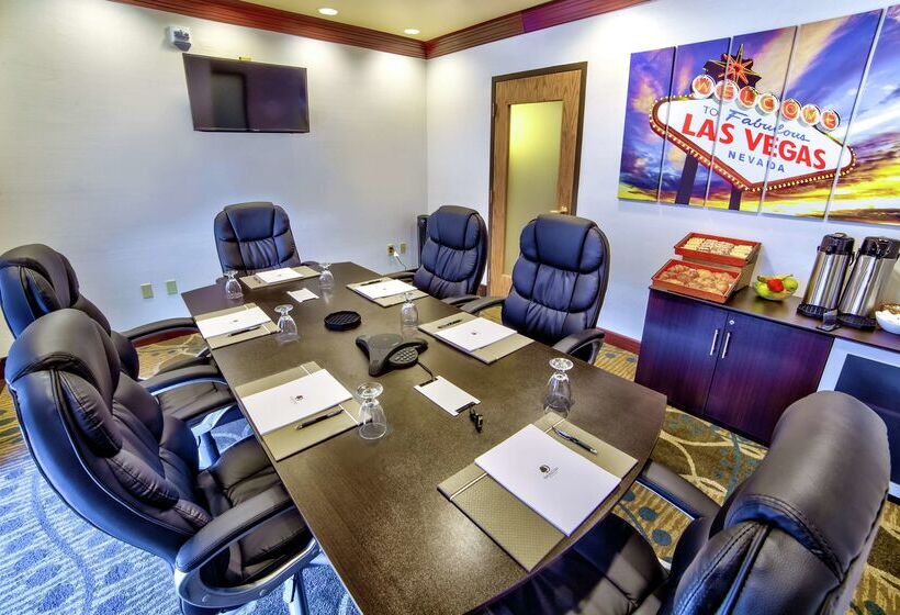בית מלון כפרי Doubletree By Hilton Las Vegas Airport