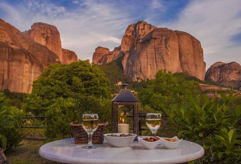 هتل Doupiani House