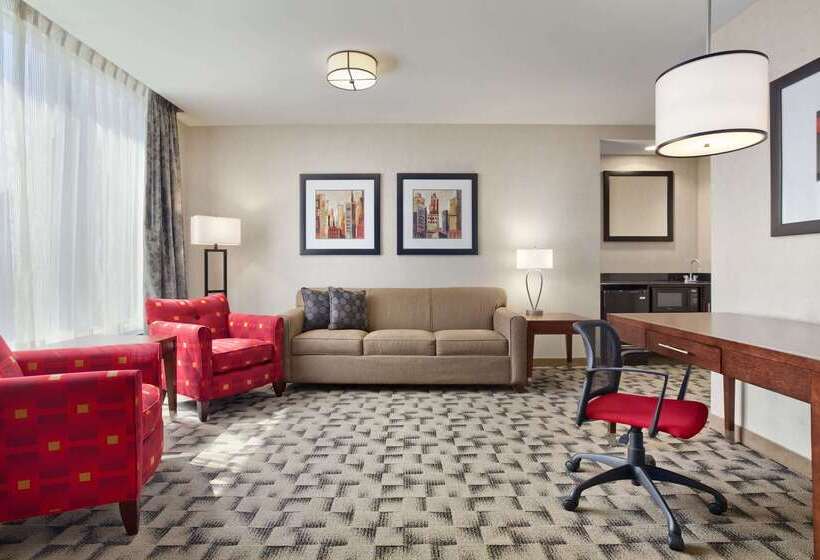 فندق Embassy Suites Buffalo