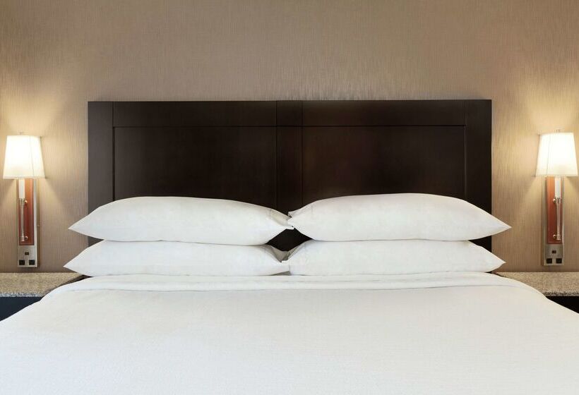 فندق Embassy Suites By Hilton Arcadia Pasadena Area