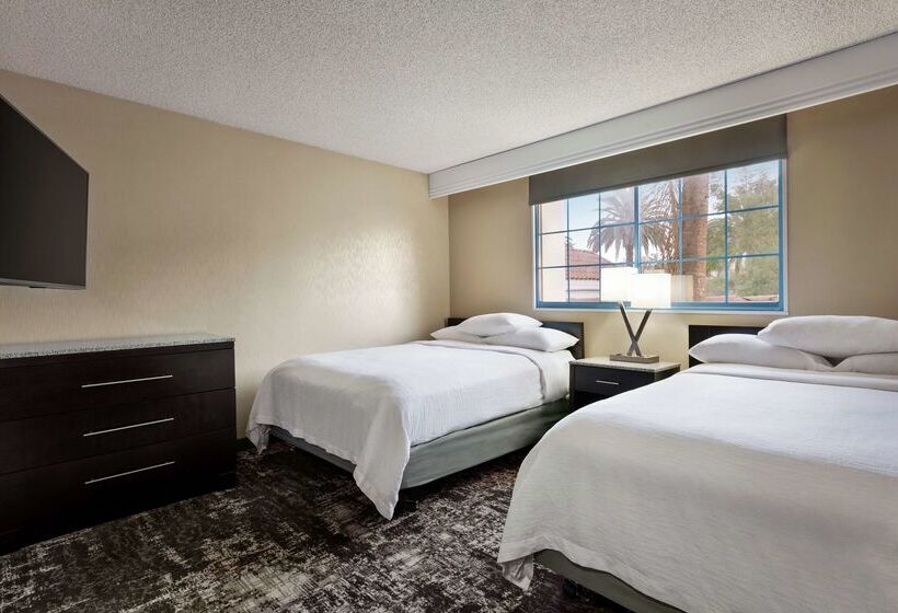 فندق Embassy Suites By Hilton Arcadia Pasadena Area