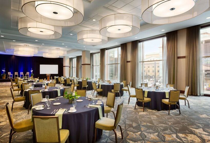 هتل Embassy Suites By Hilton Denver Downtown Convention Center