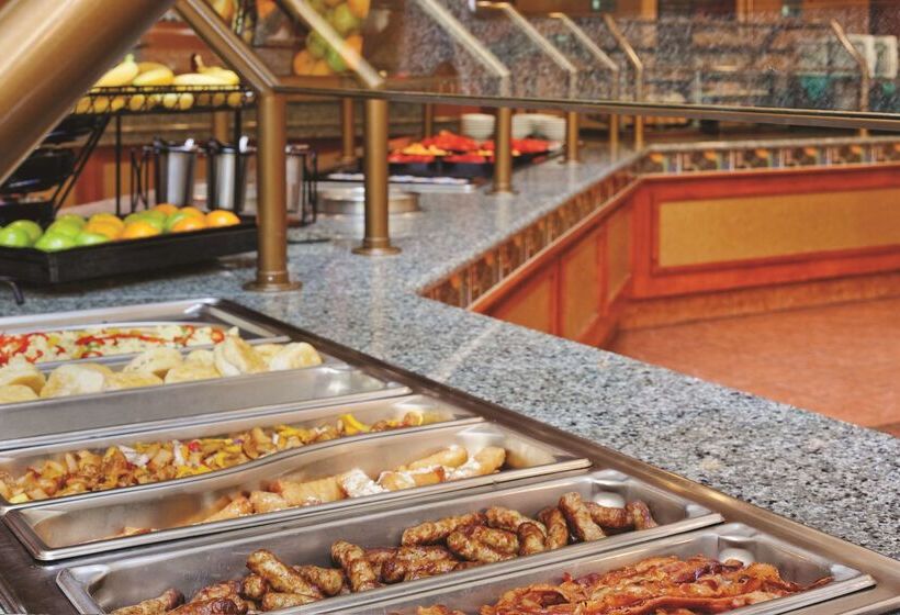 فندق Embassy Suites By Hilton At Hot Springs Convention Center