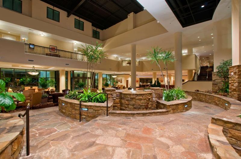 هتل Embassy Suites San Antonio Riverwalk Downtown
