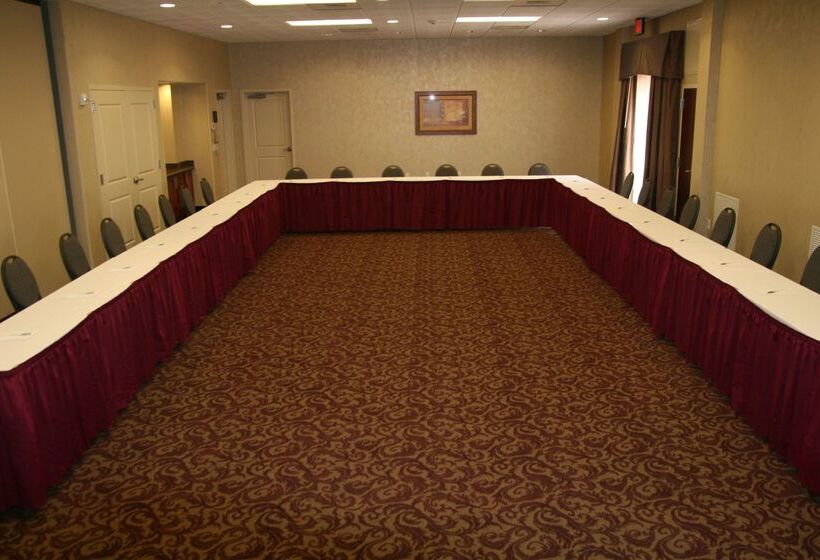 هتل Hampton Inn & Suites Chesapeake Battlefield Blvd