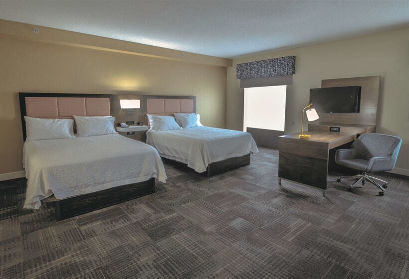 هتل Hampton Inn & Suites Chesapeake Battlefield Blvd