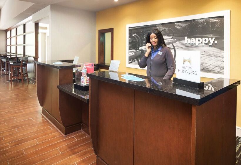 هتل Hampton Inn & Suites Little Rock Downtown