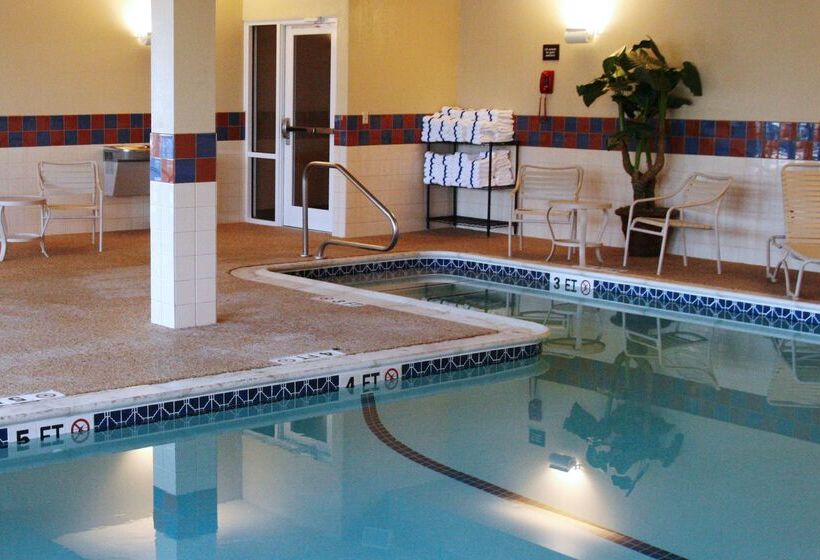 فندق Hampton Inn & Suites Rockland