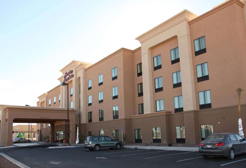 هتل Hampton Inn & Suites Carlsbad