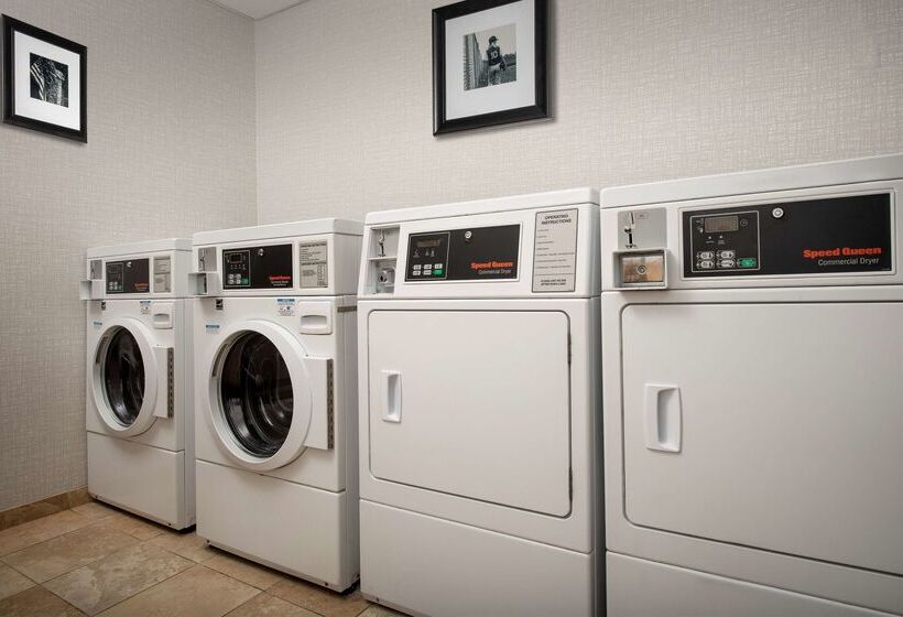 ホテル Hampton Inn & Suites Holly Springs