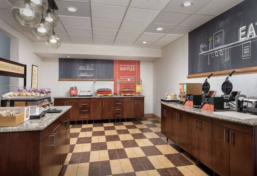 ホテル Hampton Inn & Suites Holly Springs