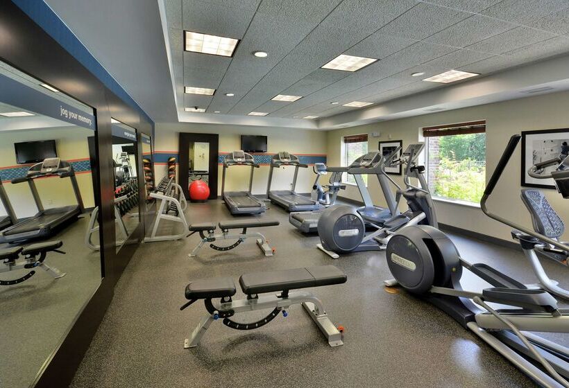 ホテル Hampton Inn & Suites Huntersville