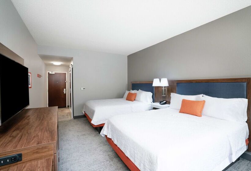 בית מלון כפרי Hampton Inn Suites Opelika I85 Auburn Area