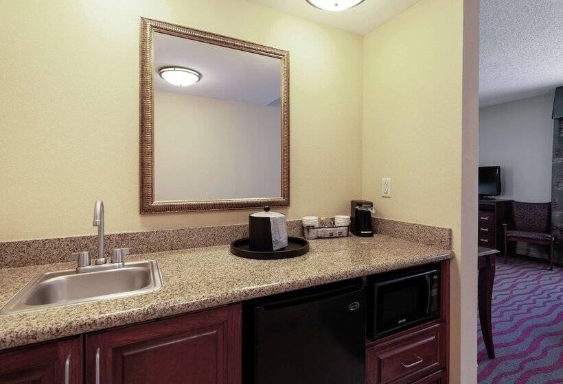 فندق Hampton Inn & Suites Port Richey