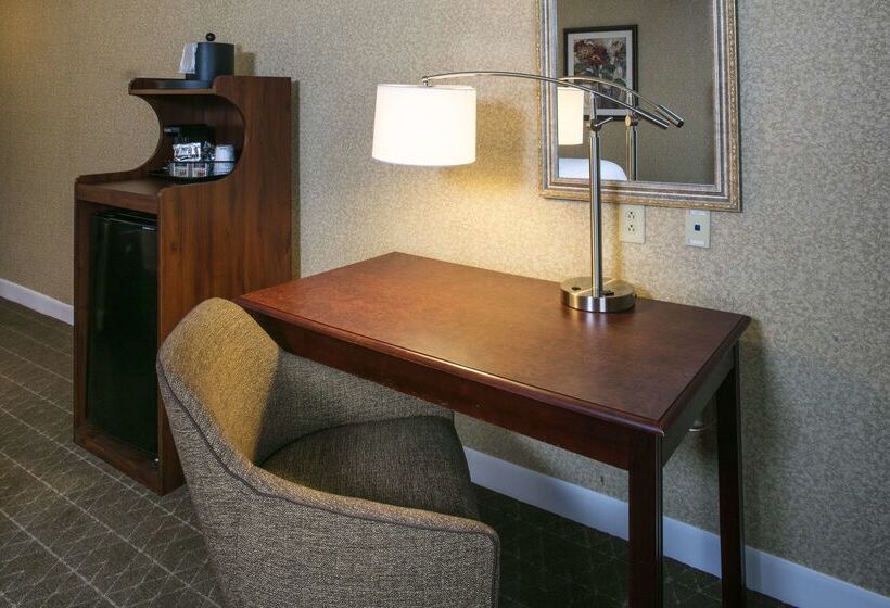 호텔 Hampton Inn & Suites Toledoperrysburg