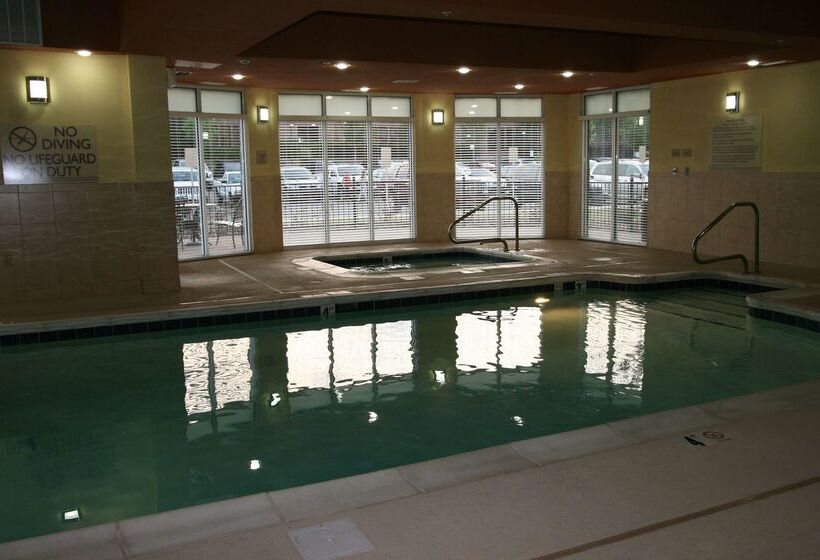 هتل Hilton Garden Inn Birmingham/trussville