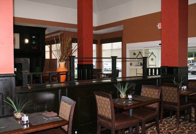 هتل Hilton Garden Inn Birmingham/trussville