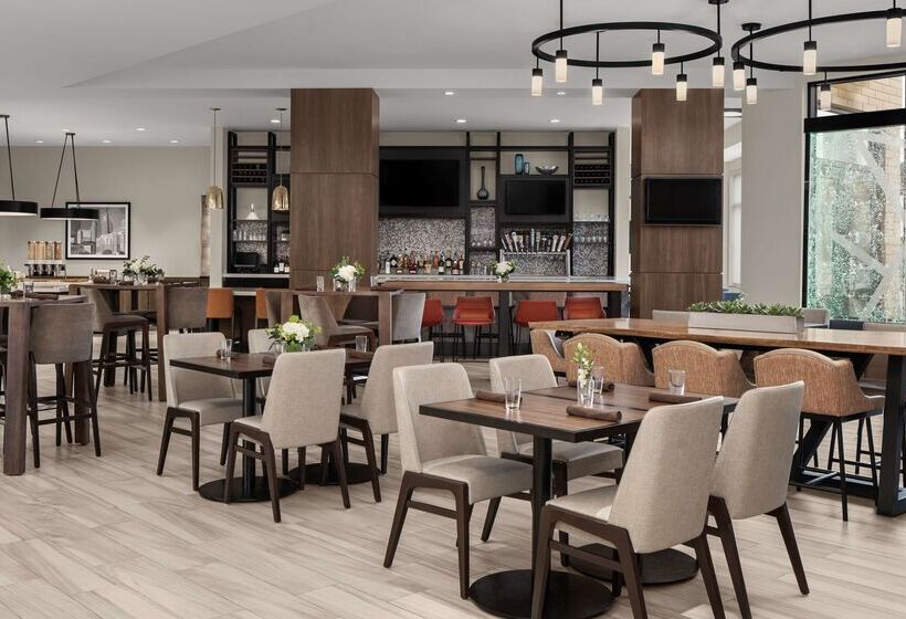 هتل Hilton Garden Inn Minneapolis Downtown