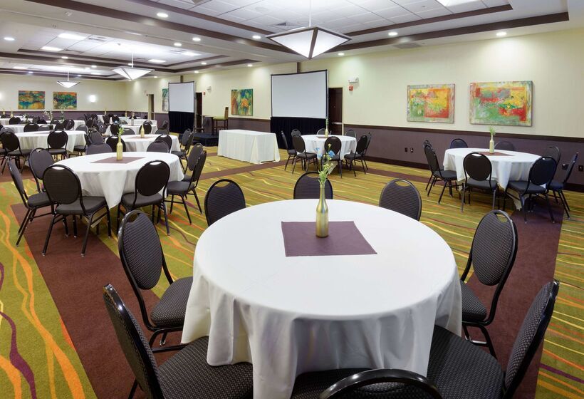 هتل Hilton Garden Inn Springfield, Mo