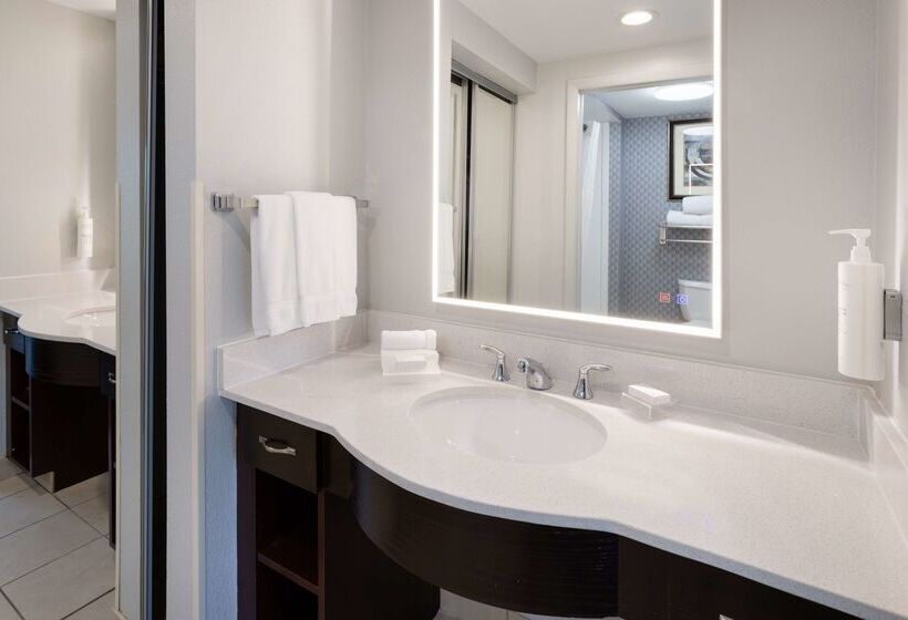 هتل Homewood Suites By Hilton Rochester/greece, Ny