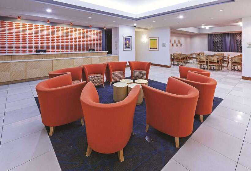 هتل La Quinta By Wyndham Austin Nw/lakeline Mall