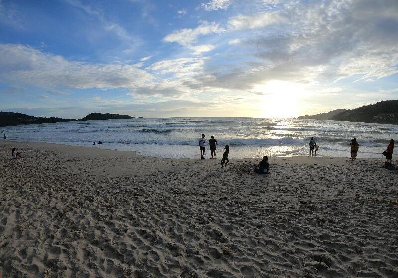فندق Patong Beach Side